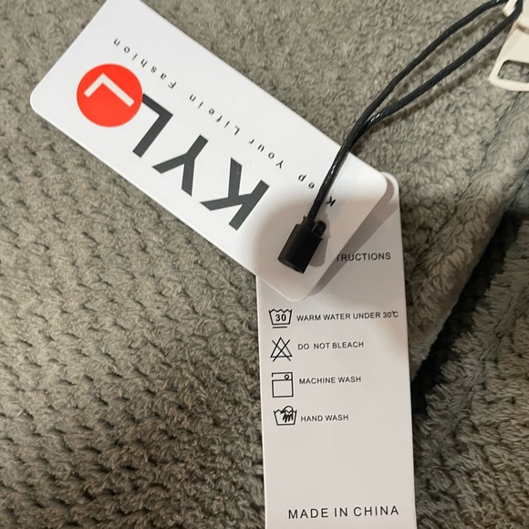 KYL puffer jacket brand new with tags - Picture 4 of 4